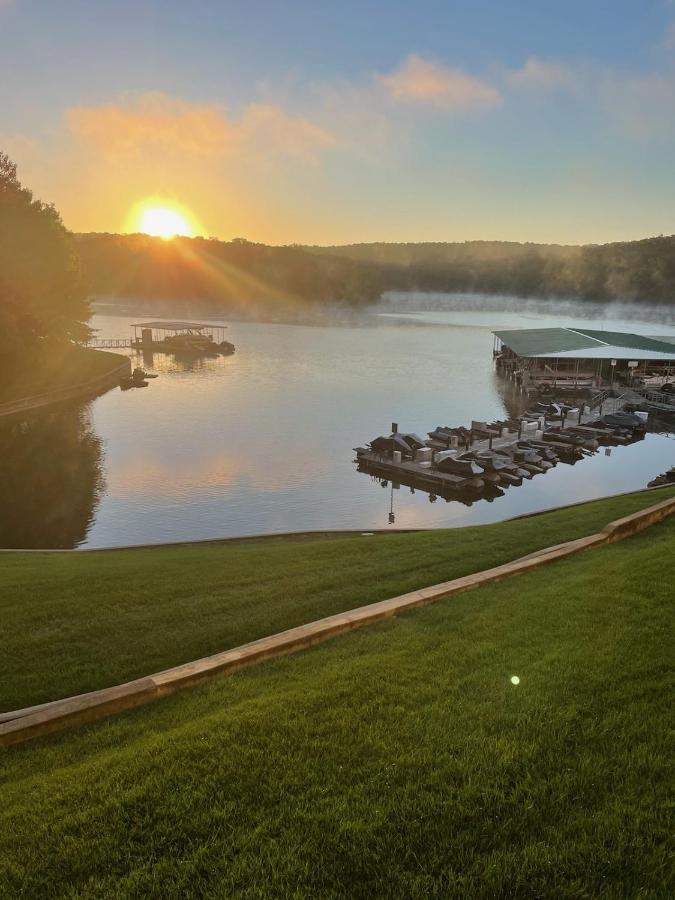 Family Fun Lakefront Condo At Parkview Bay Osage Beach Exterior foto